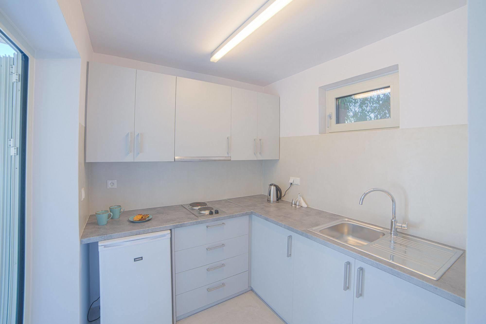 Lavender Cove Aparthotel Kórfos Buitenkant foto